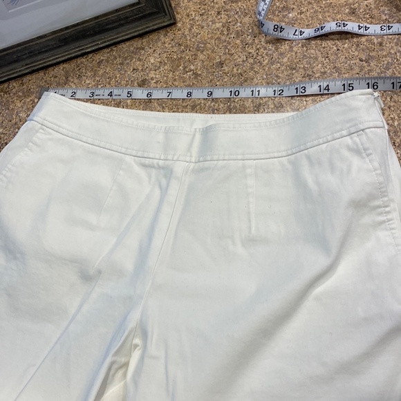 L.L. Bean Classic Fit White Pants 12 Petite -Just Reduced - Picture 4 of 17
